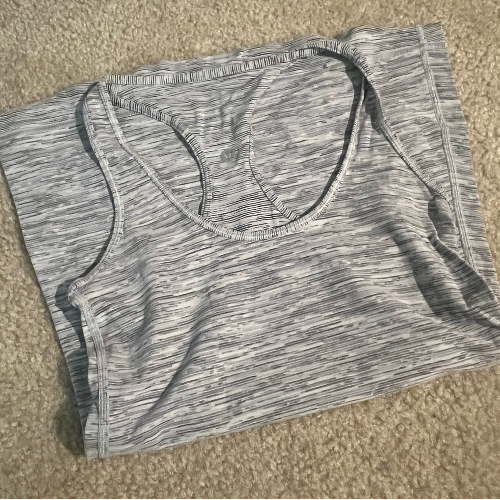 Lululemon tank, size 4